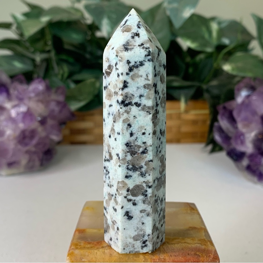 Kiwi Sesame Jasper Carved Tower Point Wand Generator Crystal Healing Stone 3.6"